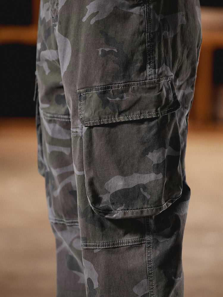 Men's American Vintage-Inspired Camo Cargo Pants