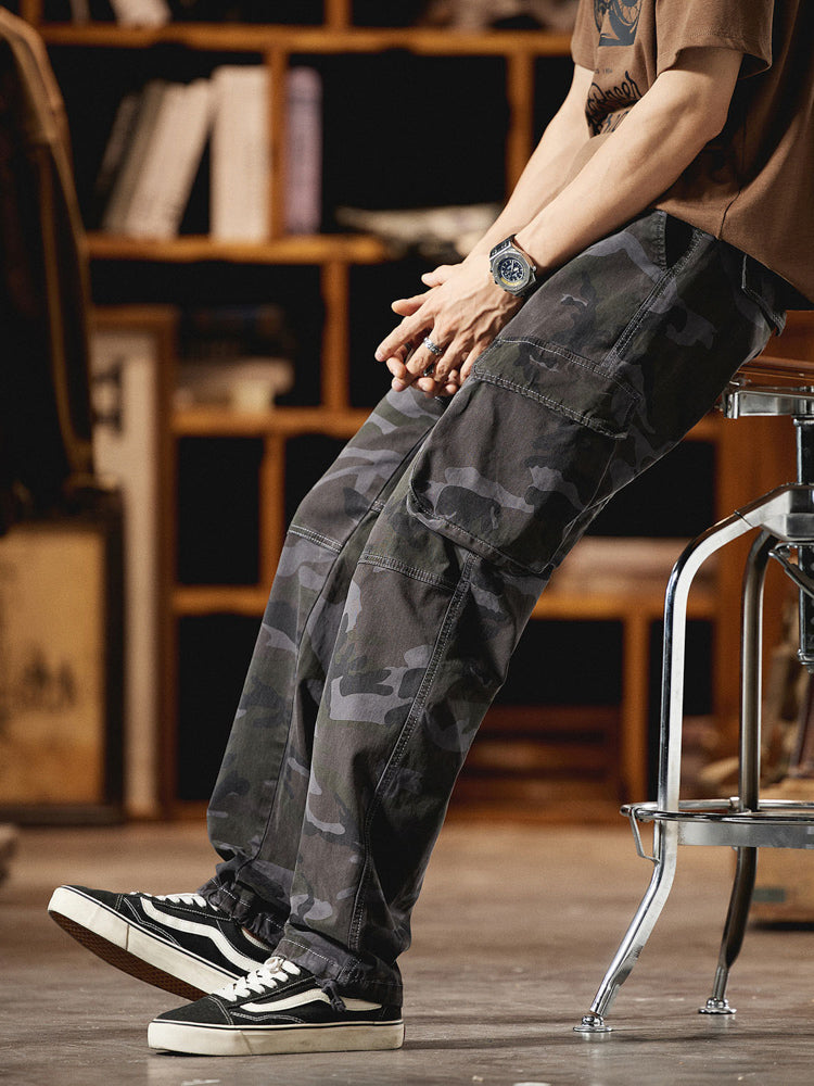 Men's American Vintage-Inspired Camo Cargo Pants